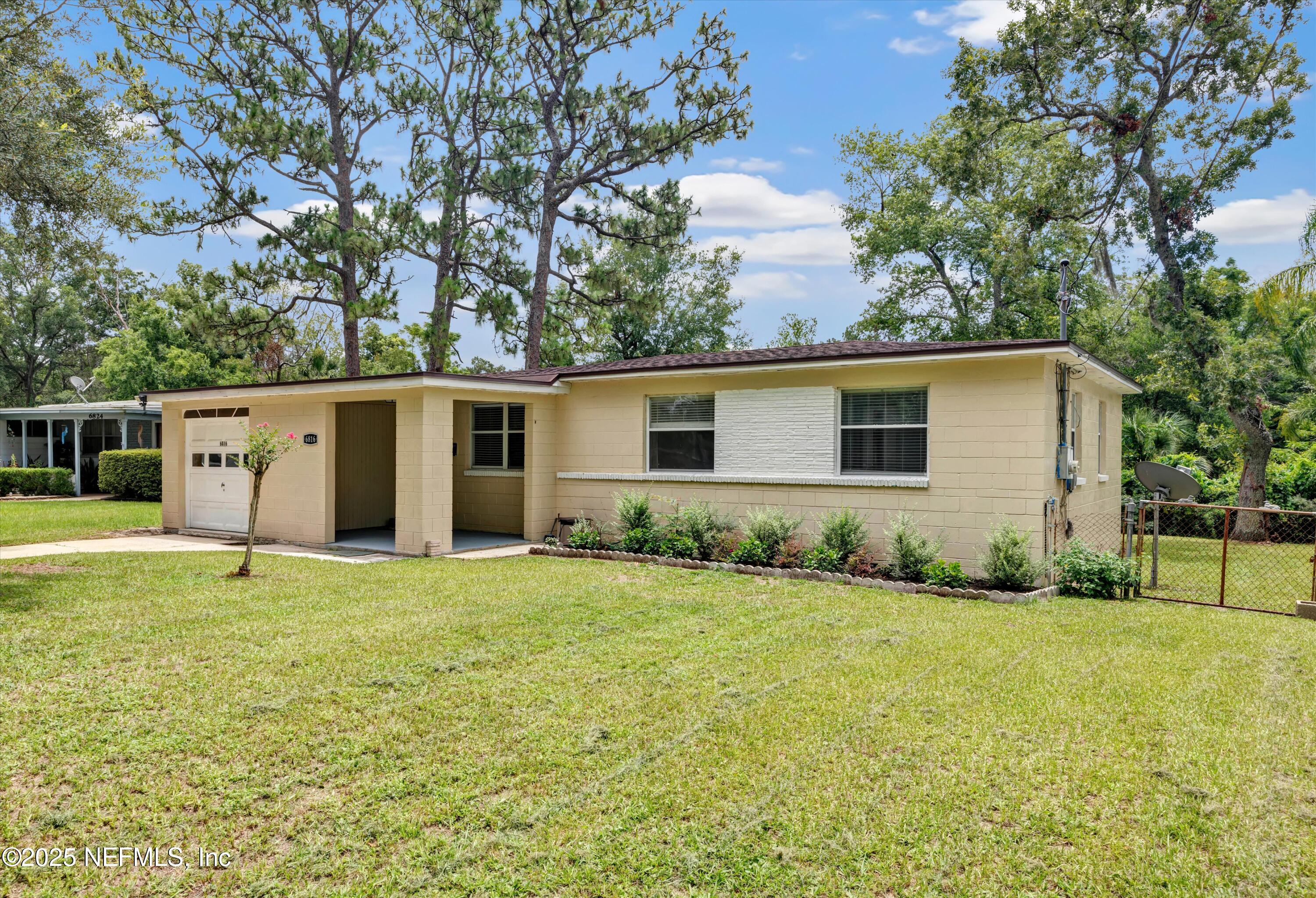6816 LOTUS Road S