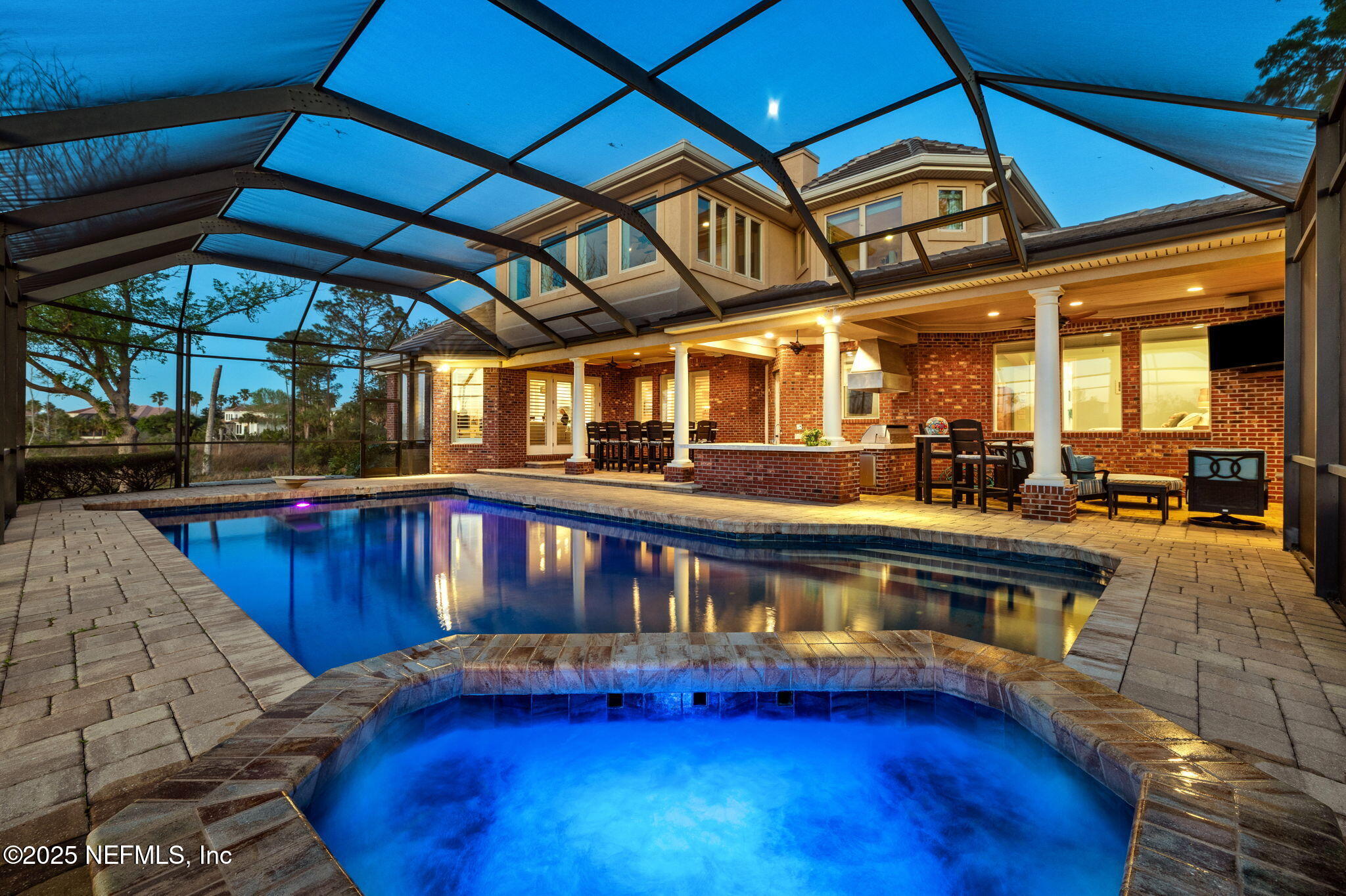 808 HAWKS NEST Court