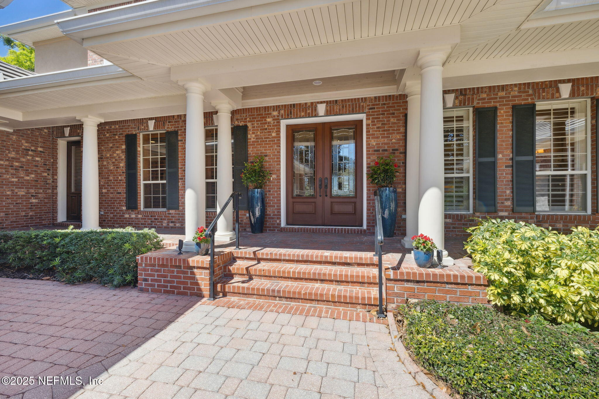 808 HAWKS NEST Court