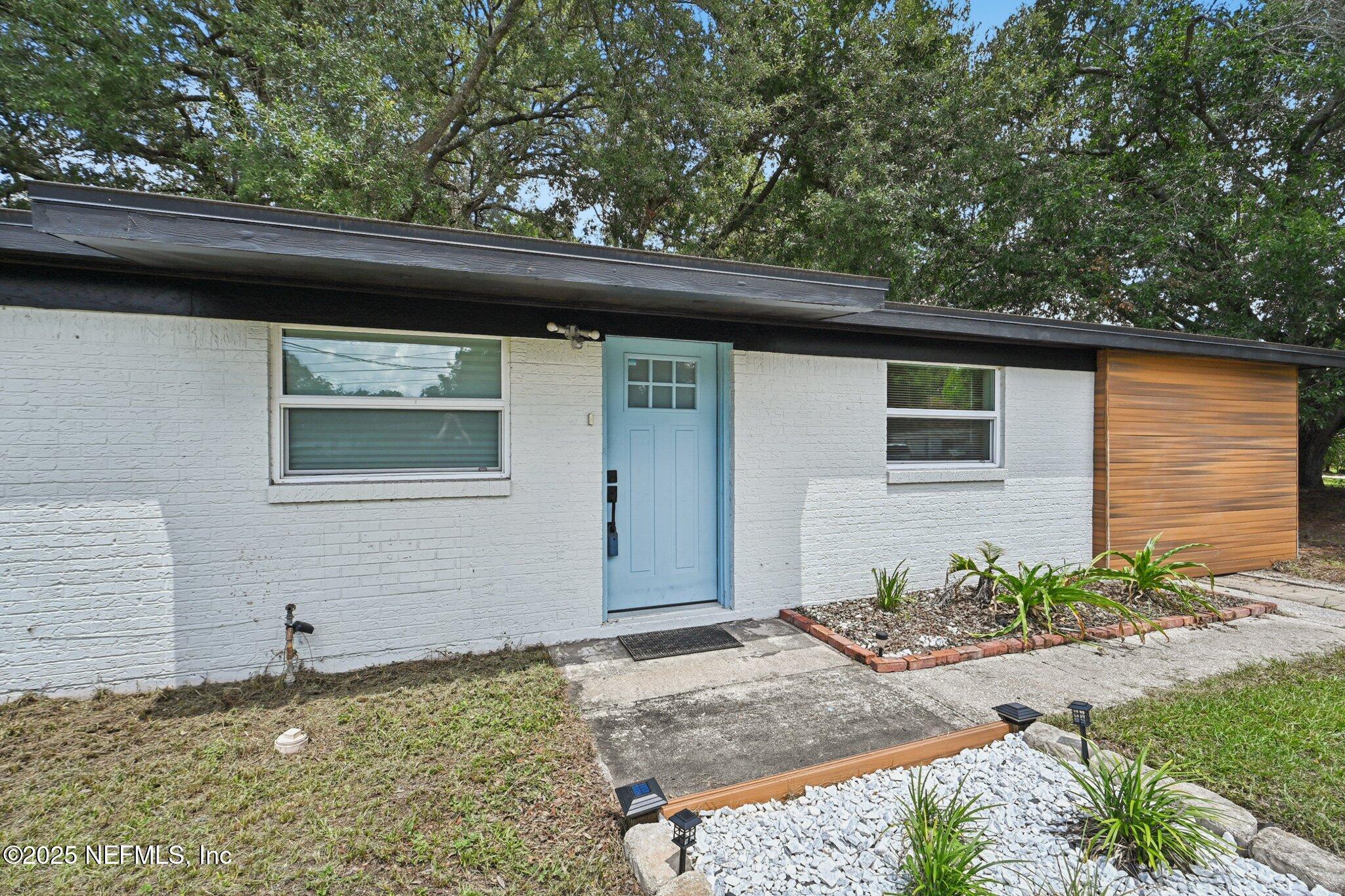 9756 WAYNESBORO Avenue