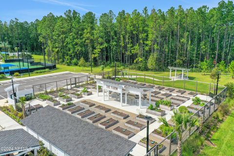 A home in Yulee