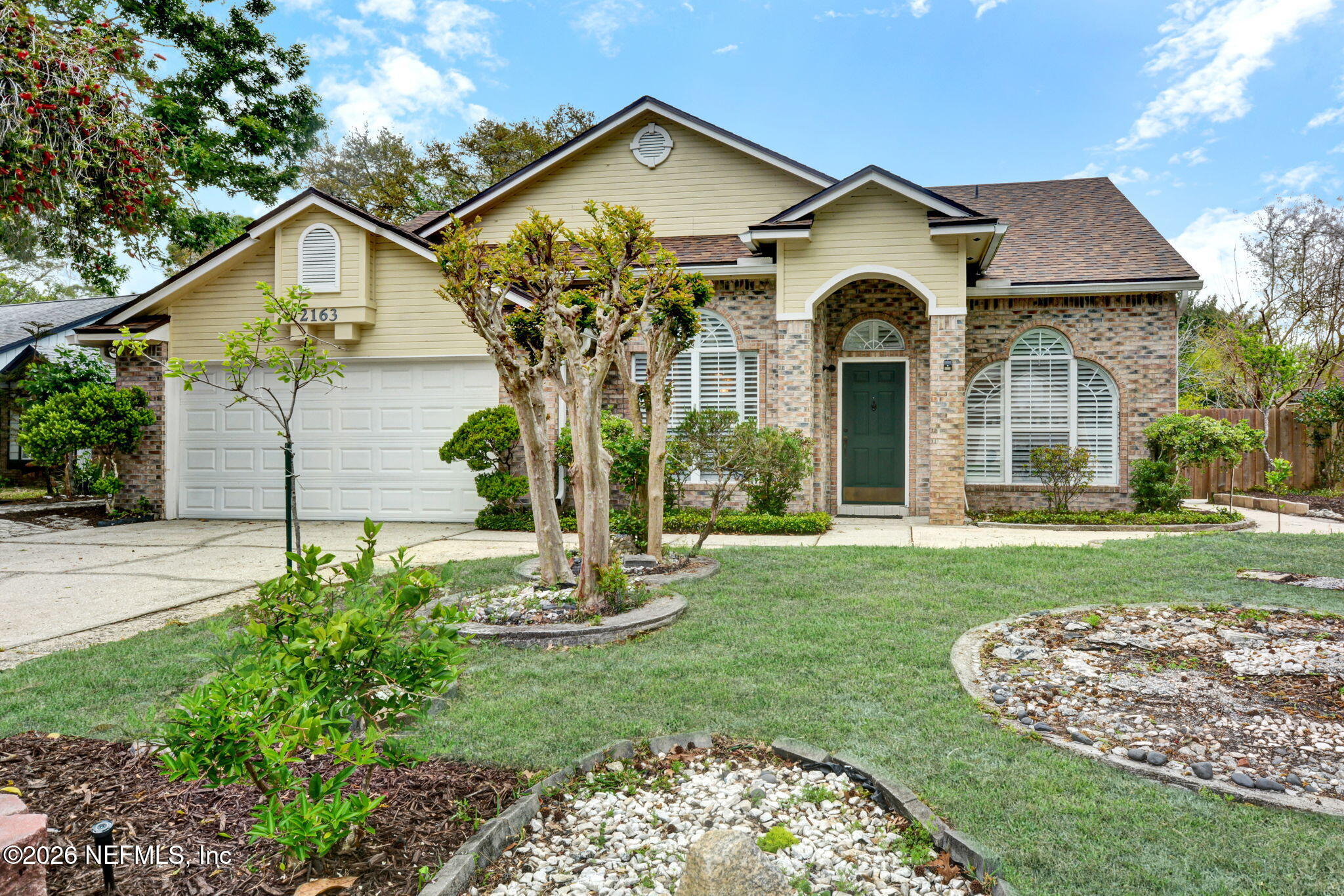 2163 ST MARTINS Drive W