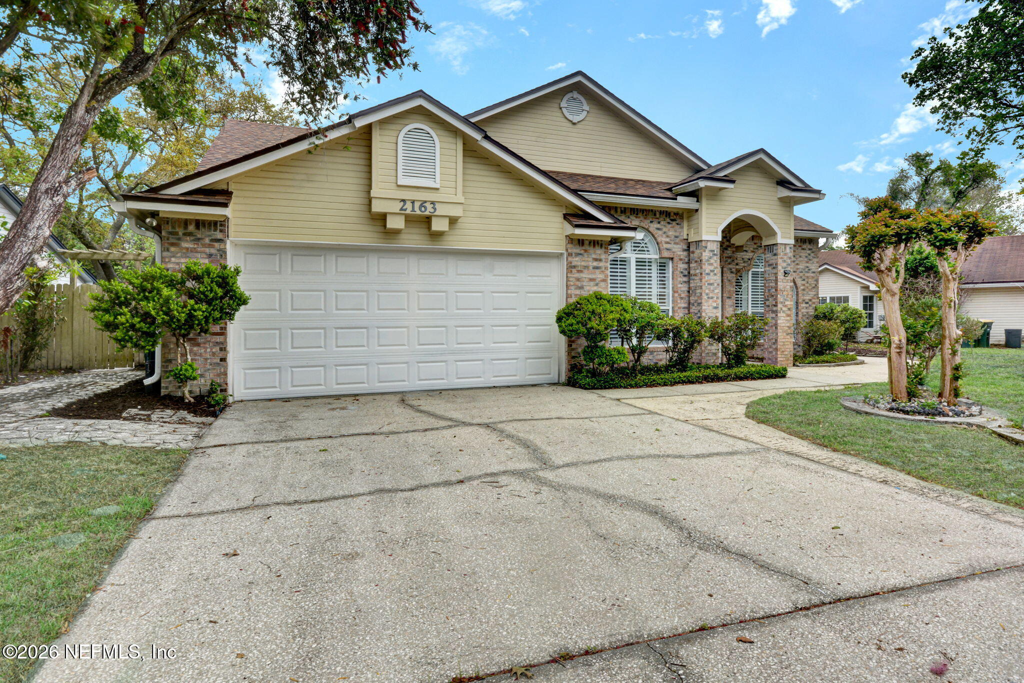 2163 ST MARTINS Drive W