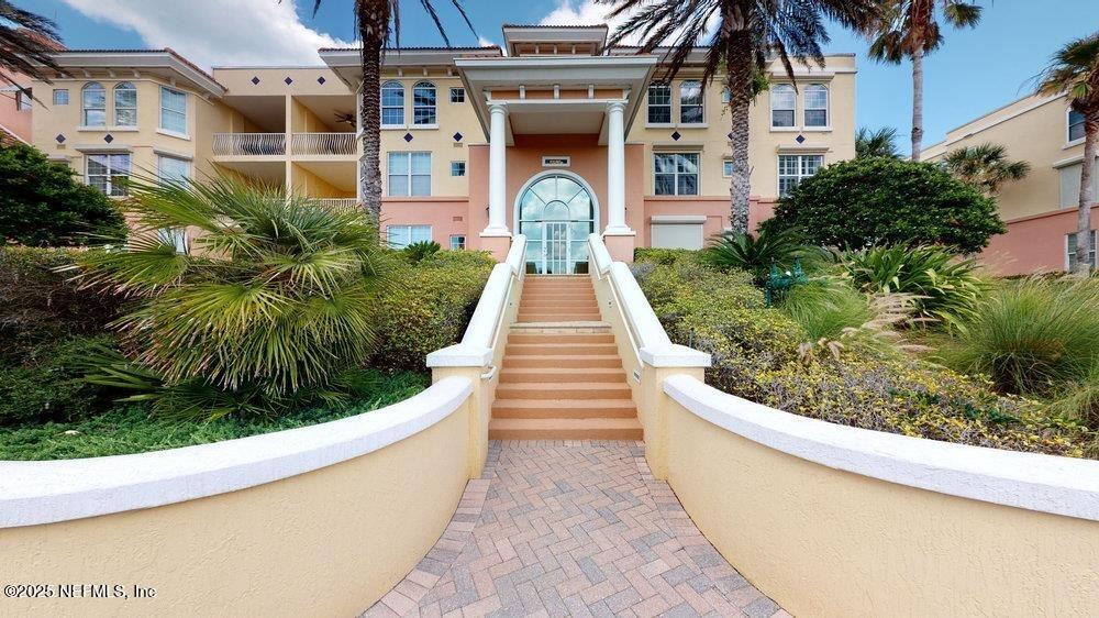 230 N SERENATA Drive 711