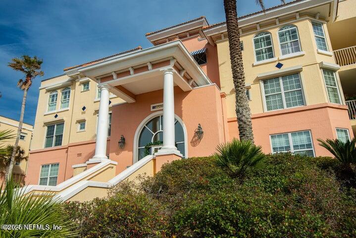 230 N SERENATA Drive 711