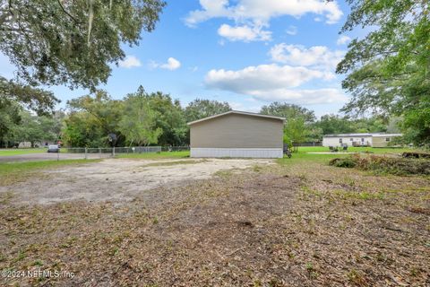 A home in Interlachen