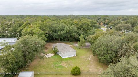 A home in Interlachen