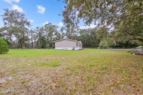 A home in Interlachen