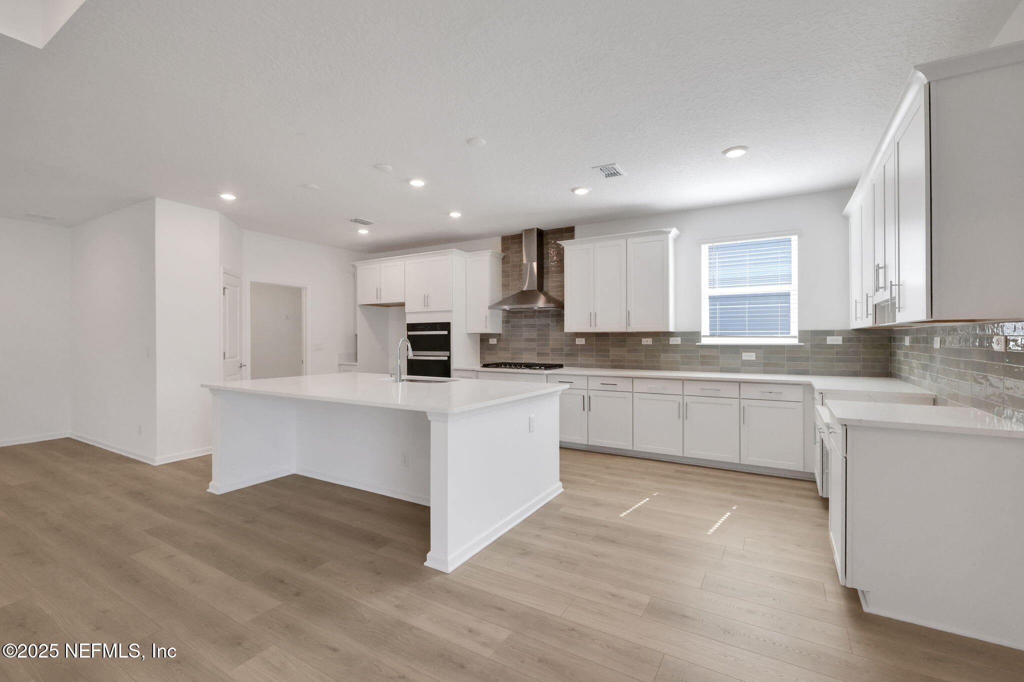 2332 JENNINGS FARM Drive