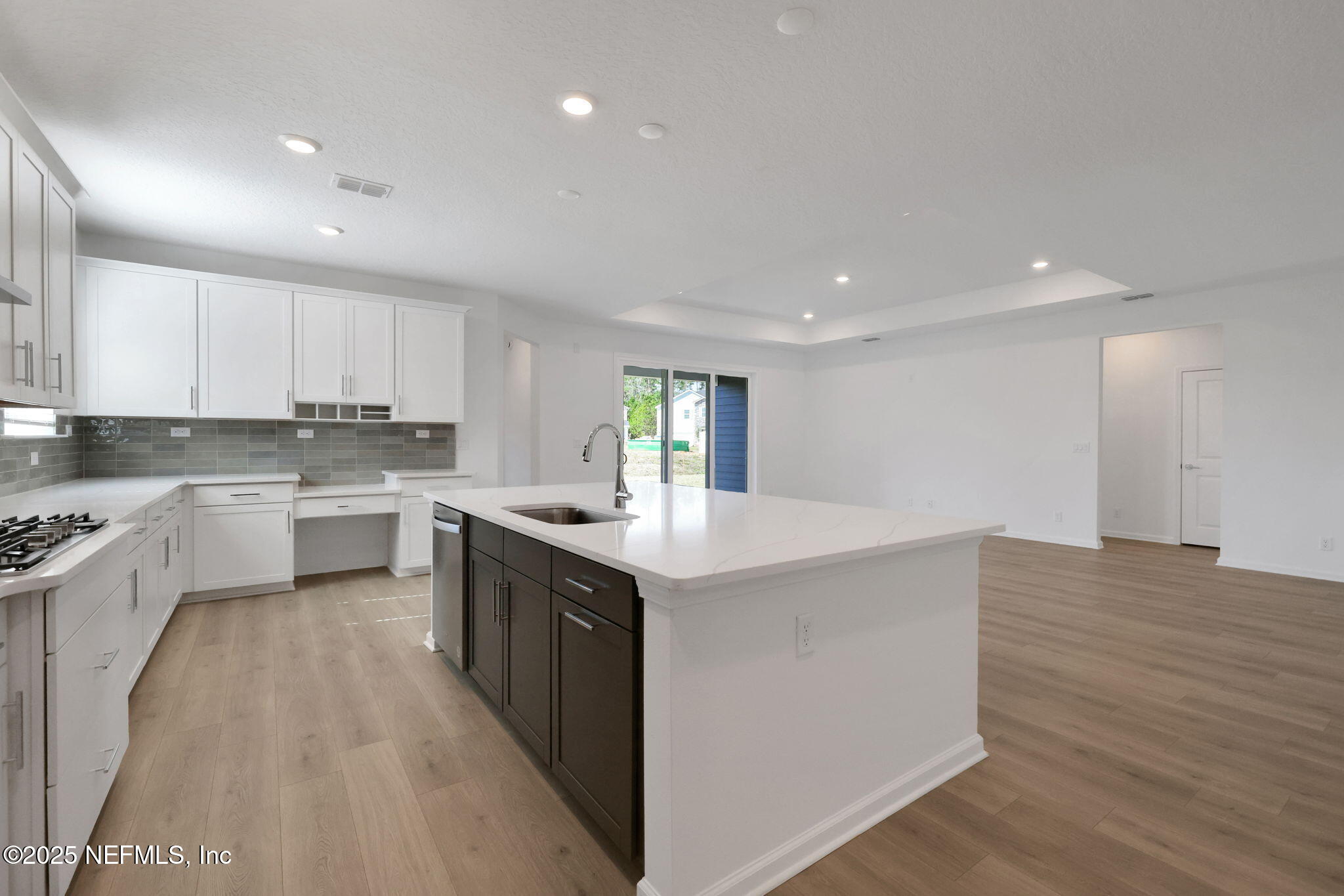 2332 JENNINGS FARM Drive