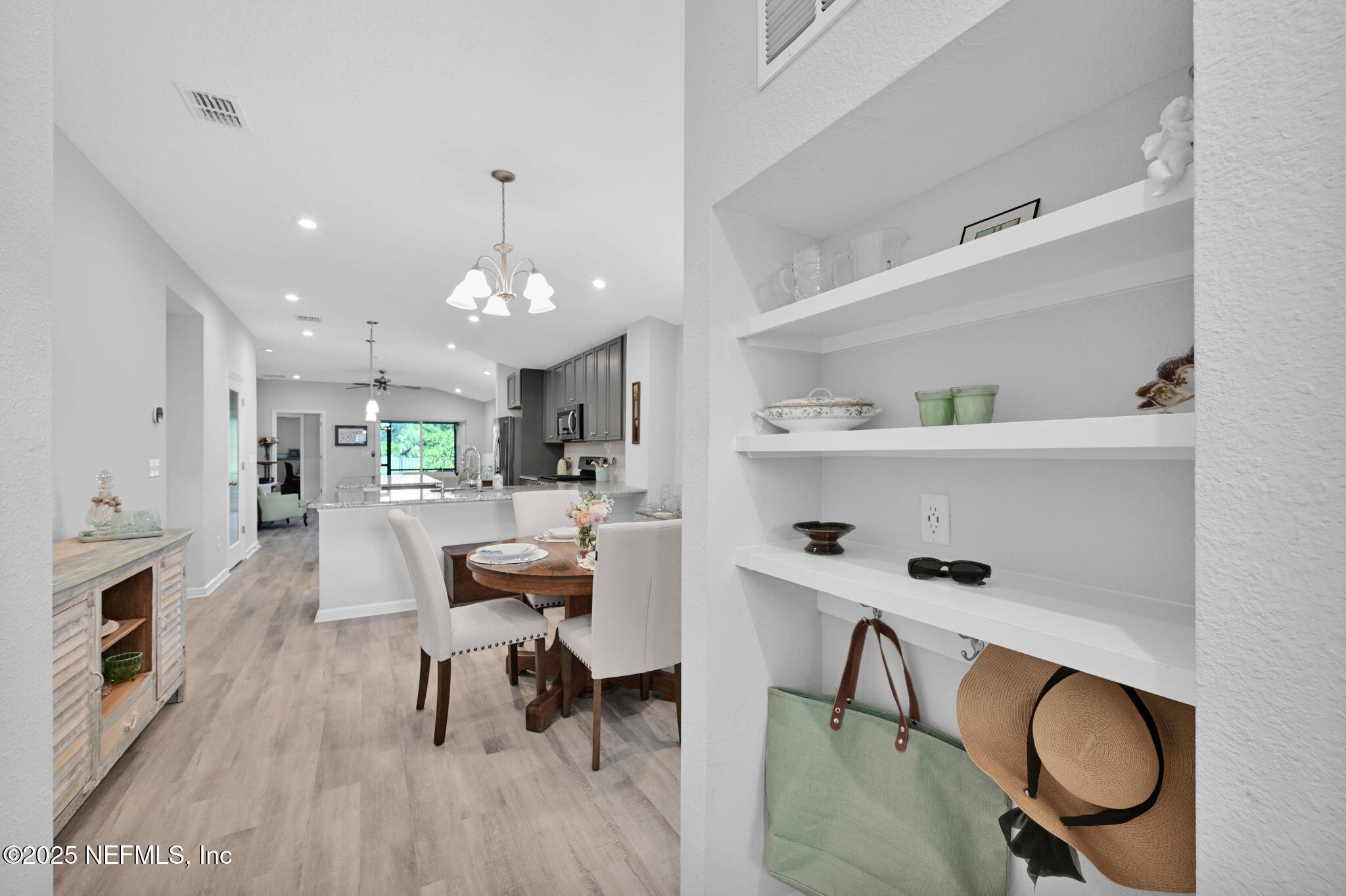 13629 HOLSINGER Boulevard