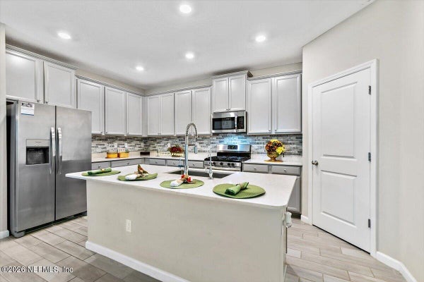 1775 AMBERLY DR, MIDDLEBURG, FL 32068 - Image a06dc21784d83949796b2b770fc4e156/607443510