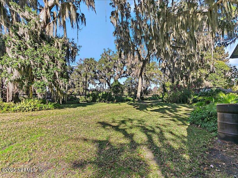 8337 COLEE COVE Road