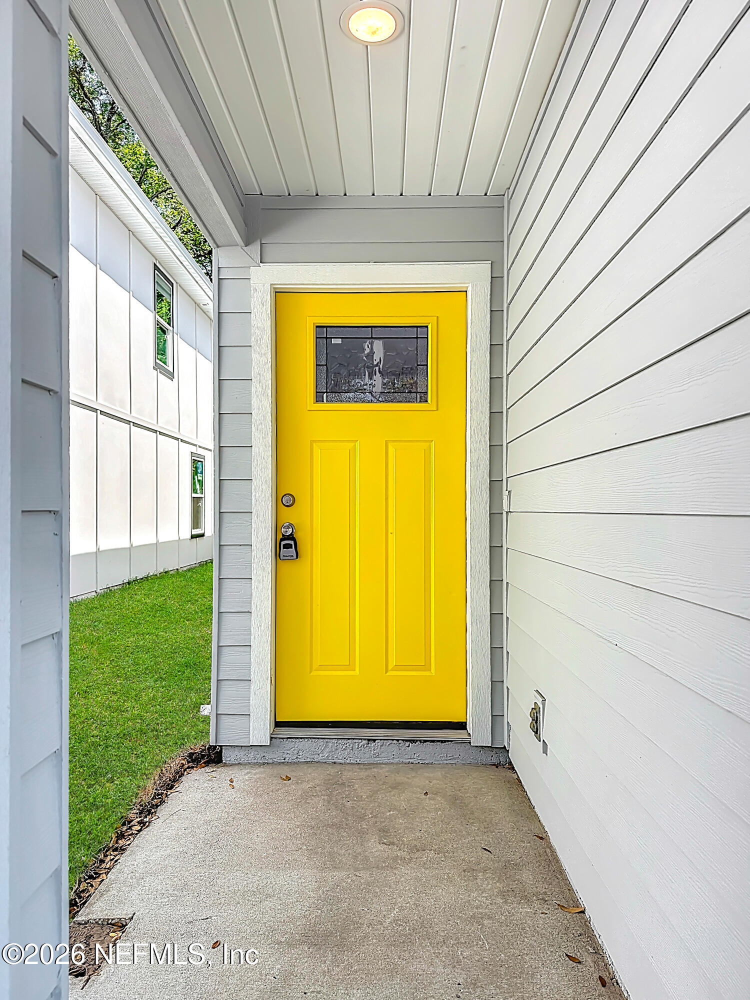 1323 EVERGREEN Avenue