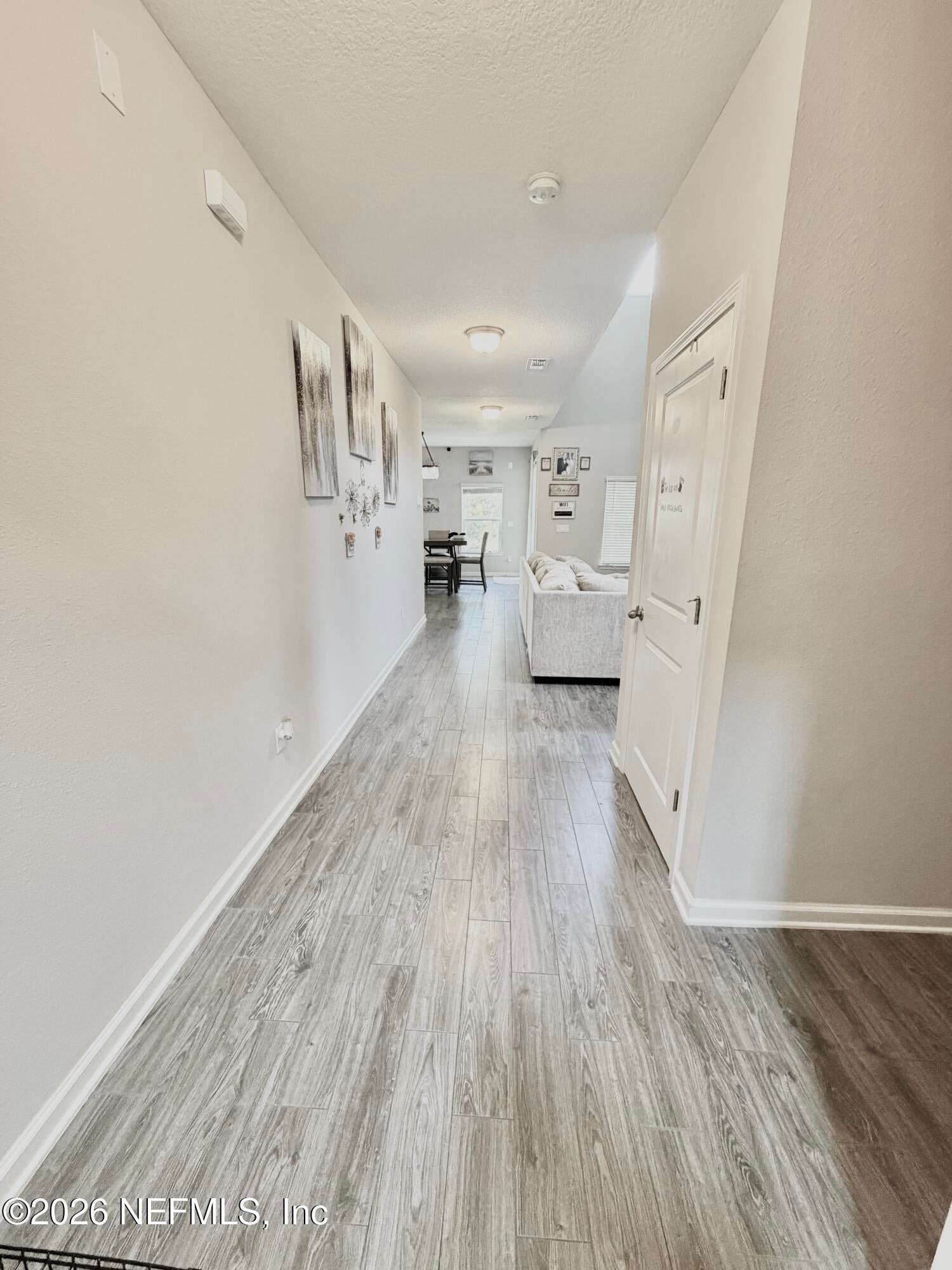 206 LOMBARD Way