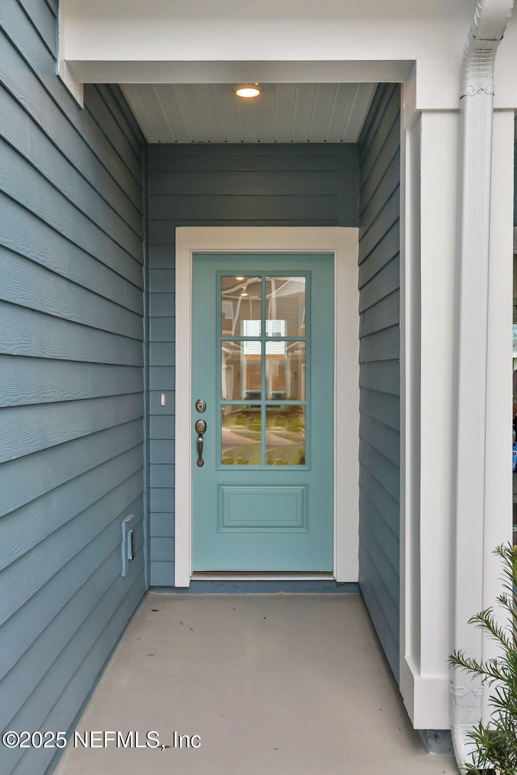 193 BRANDON LAKES Drive