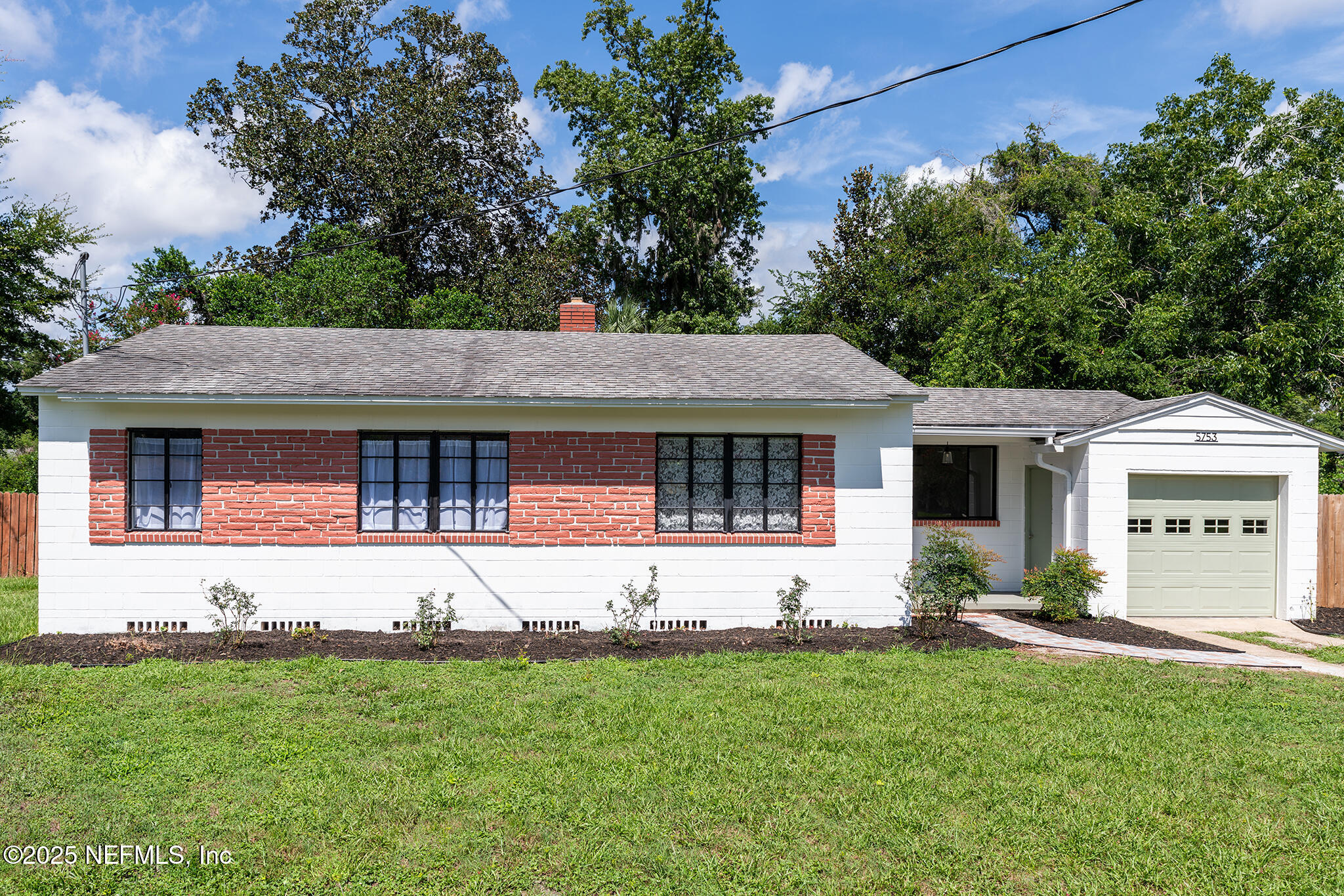 5753 CRESTVIEW RD Road