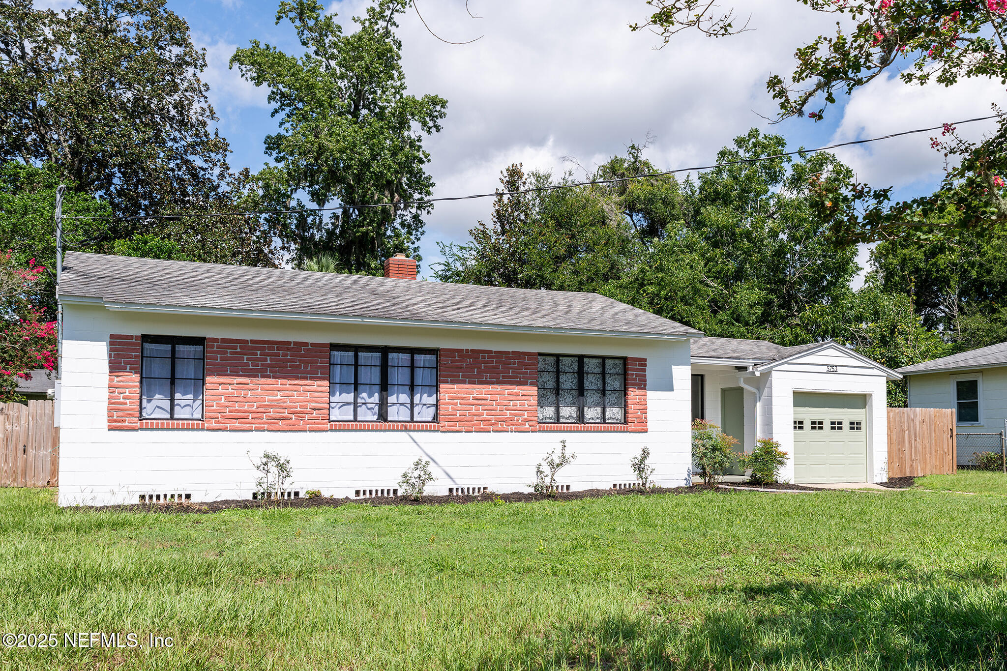5753 CRESTVIEW RD Road