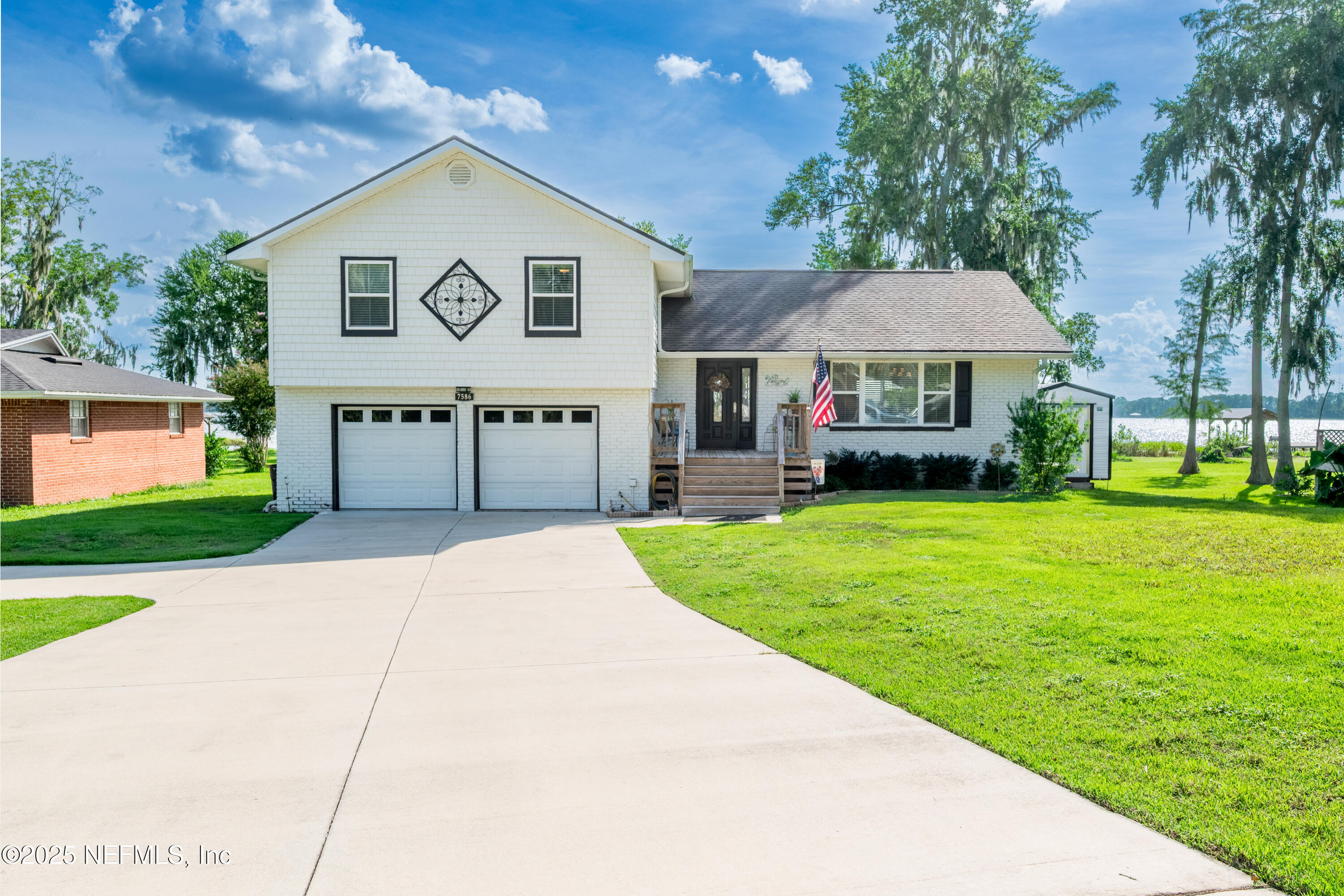 7586 SW CR 18