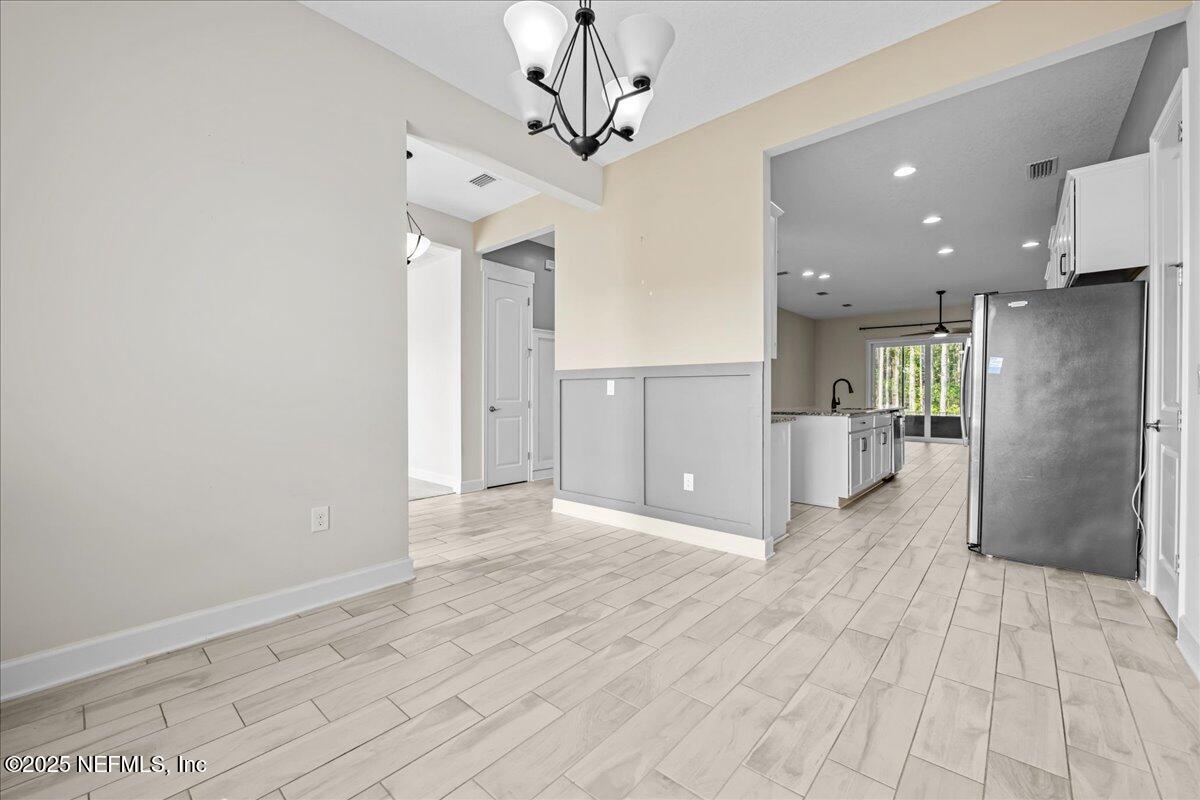 27 SHADY LAKE Court