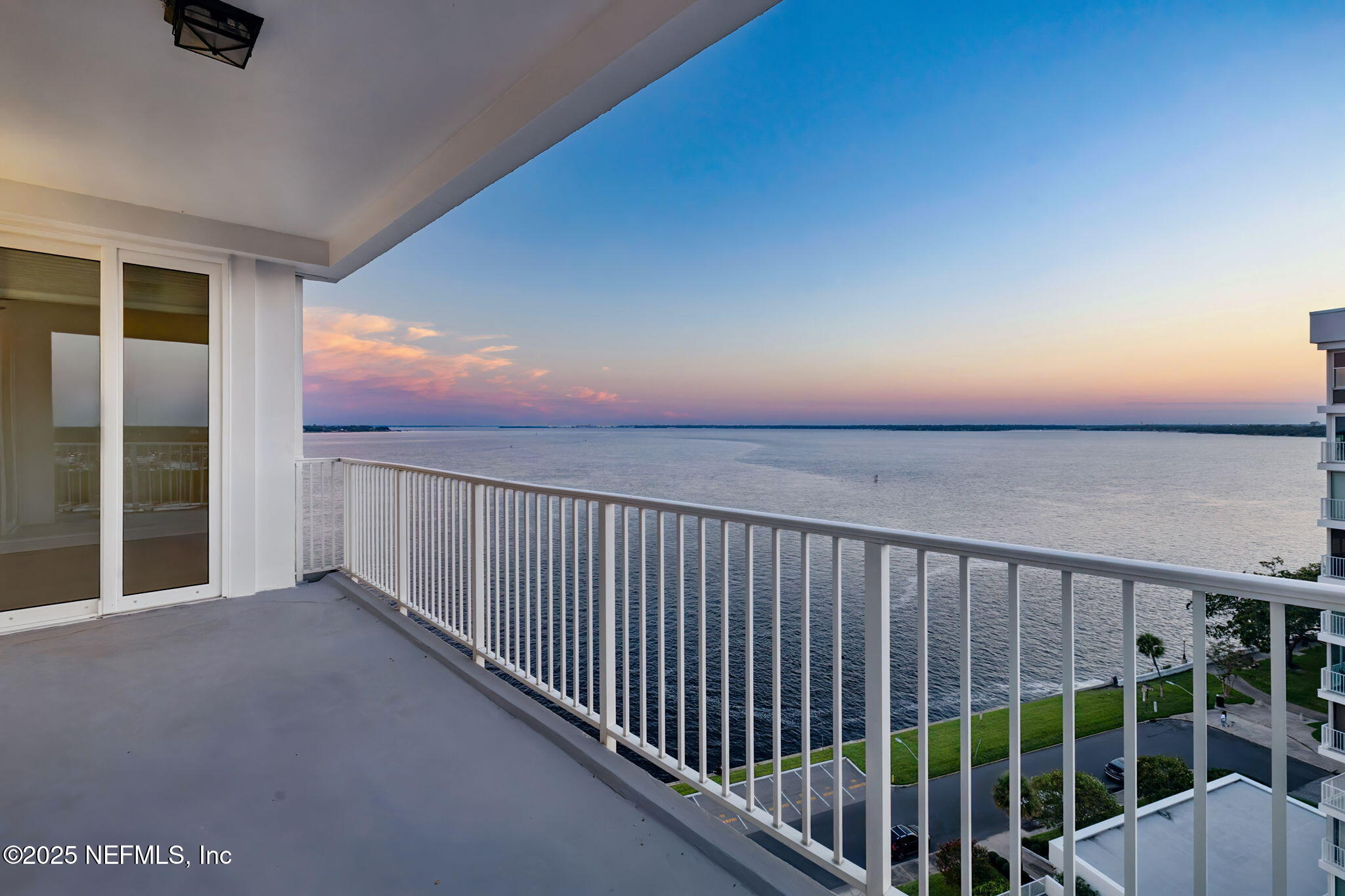 1560 LANCASTER Terrace 1203