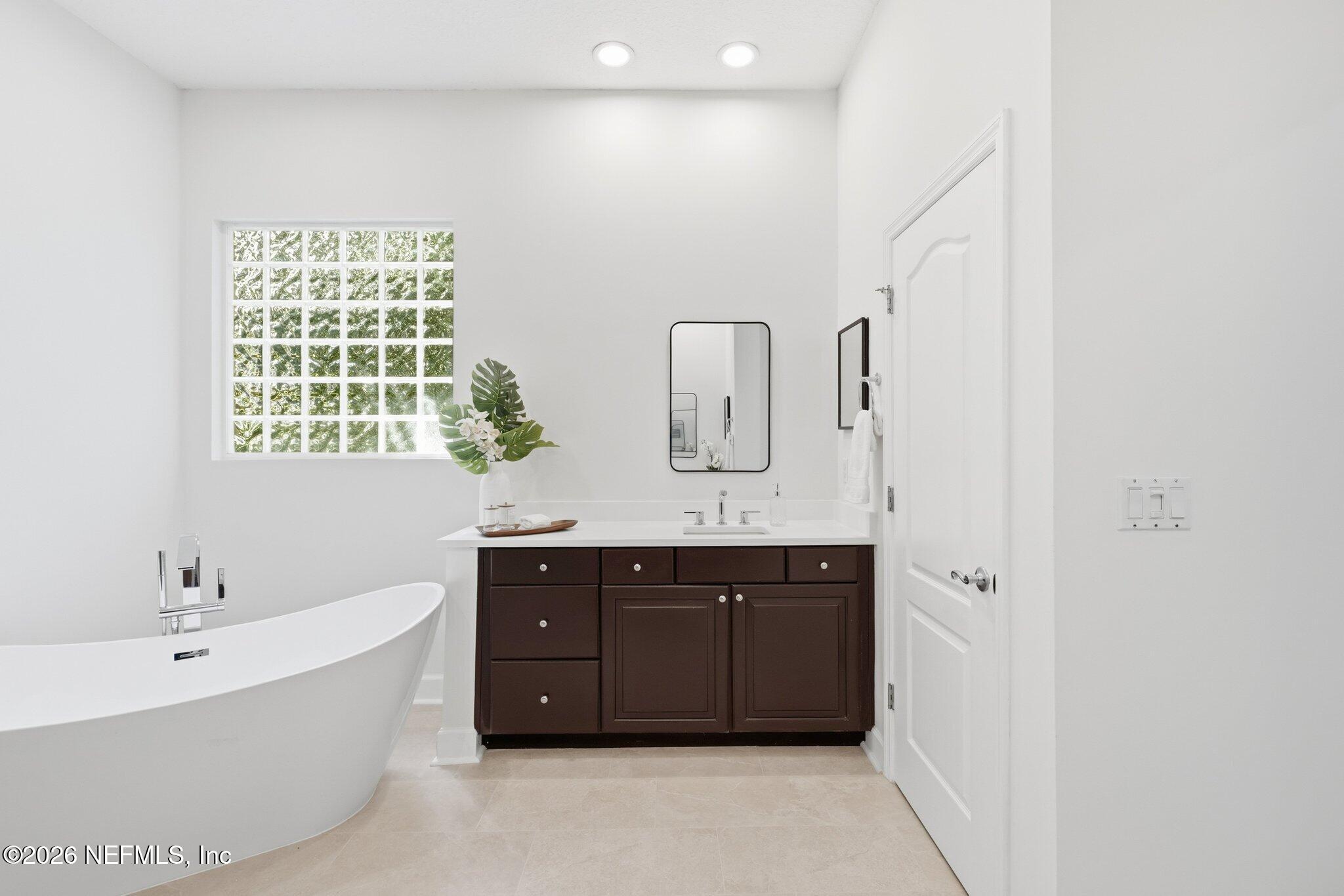 Completely reimagined and beautifully updated from top to bottom, this – image 27