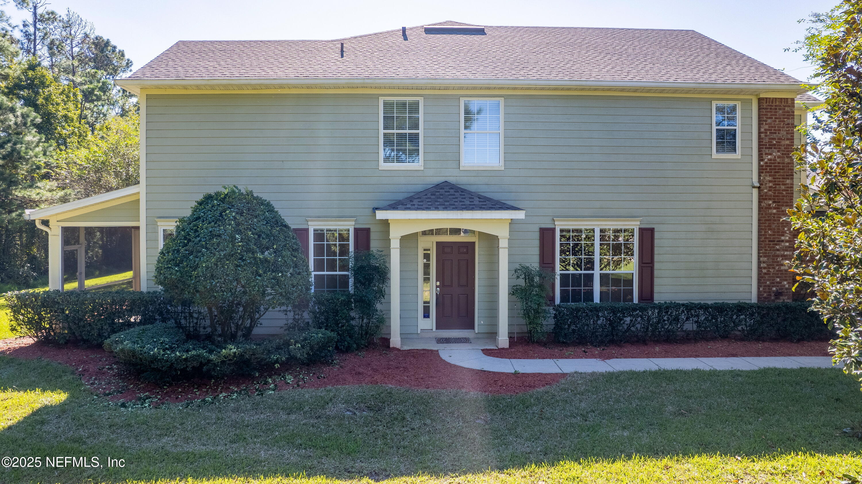 7001 ROUNDLEAF Drive