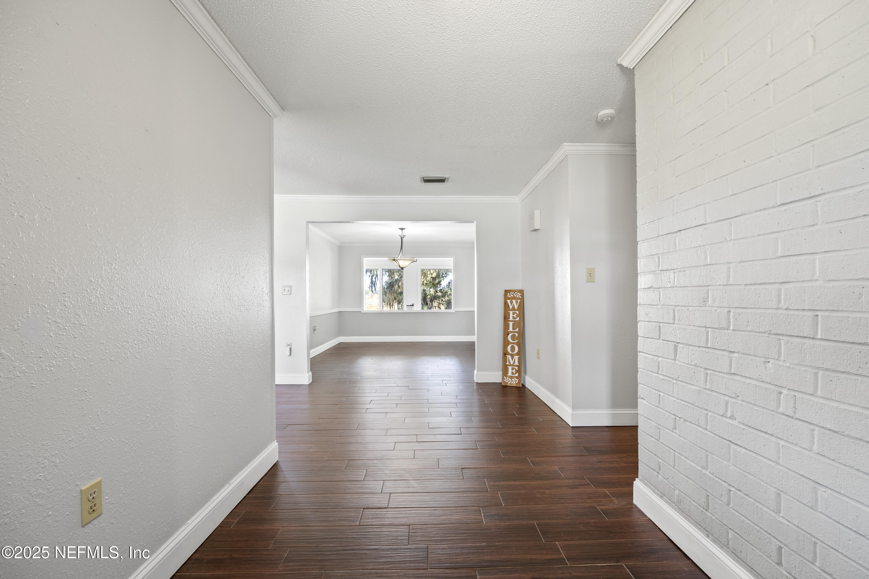 321 NW HARRIS LAKE Drive