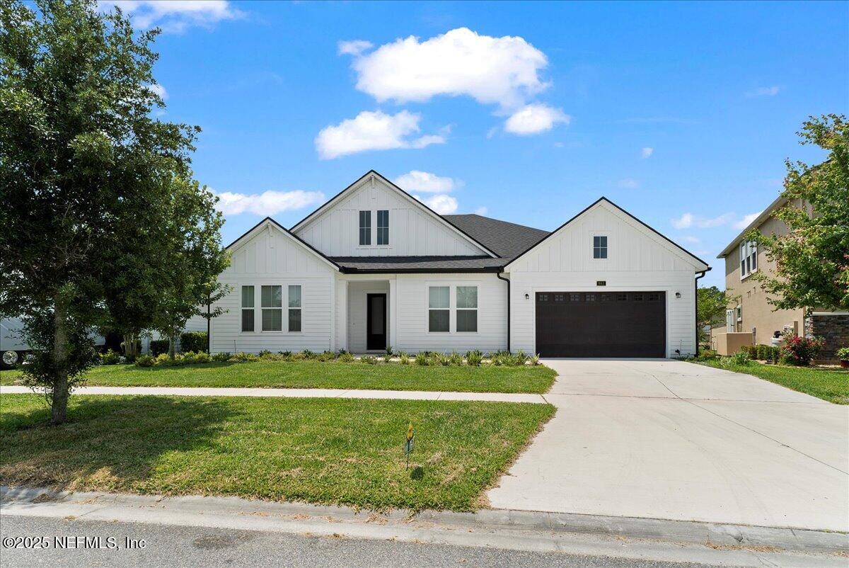 982 OAKLAND HILLS Avenue