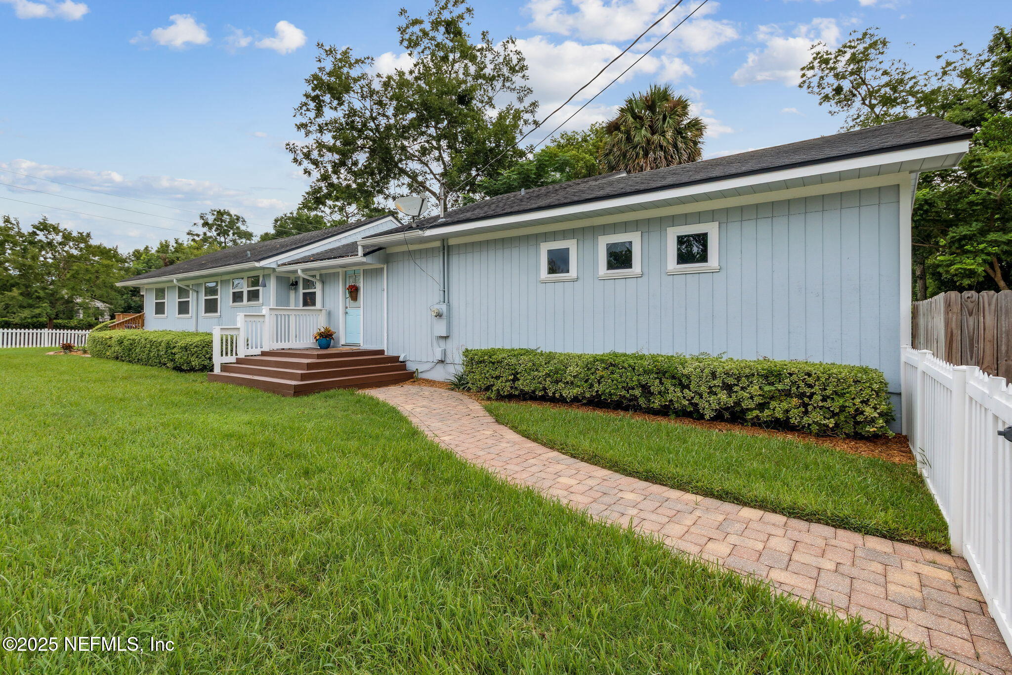 4252 LEXINGTON Avenue