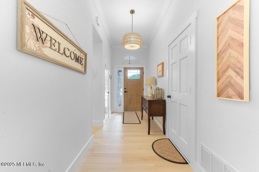 1376 RUNNING BROOK Court