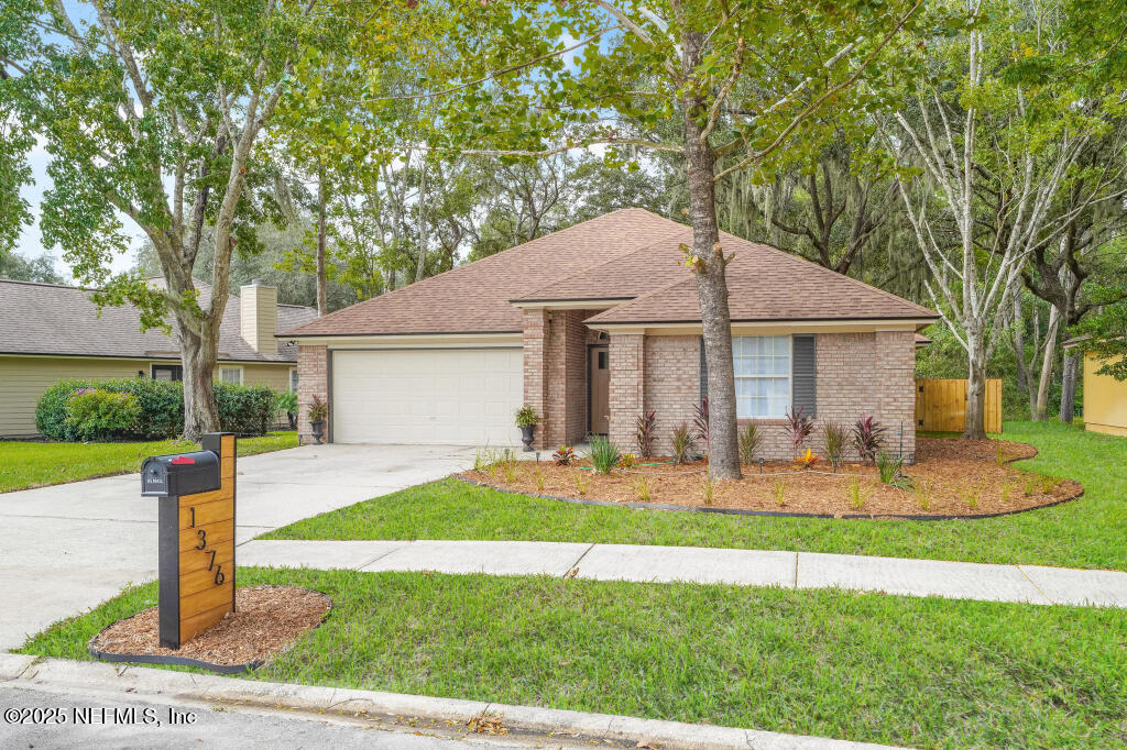 1376 RUNNING BROOK Court