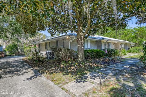 A home in Palatka