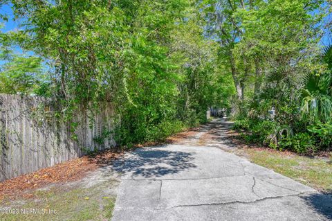 A home in Palatka