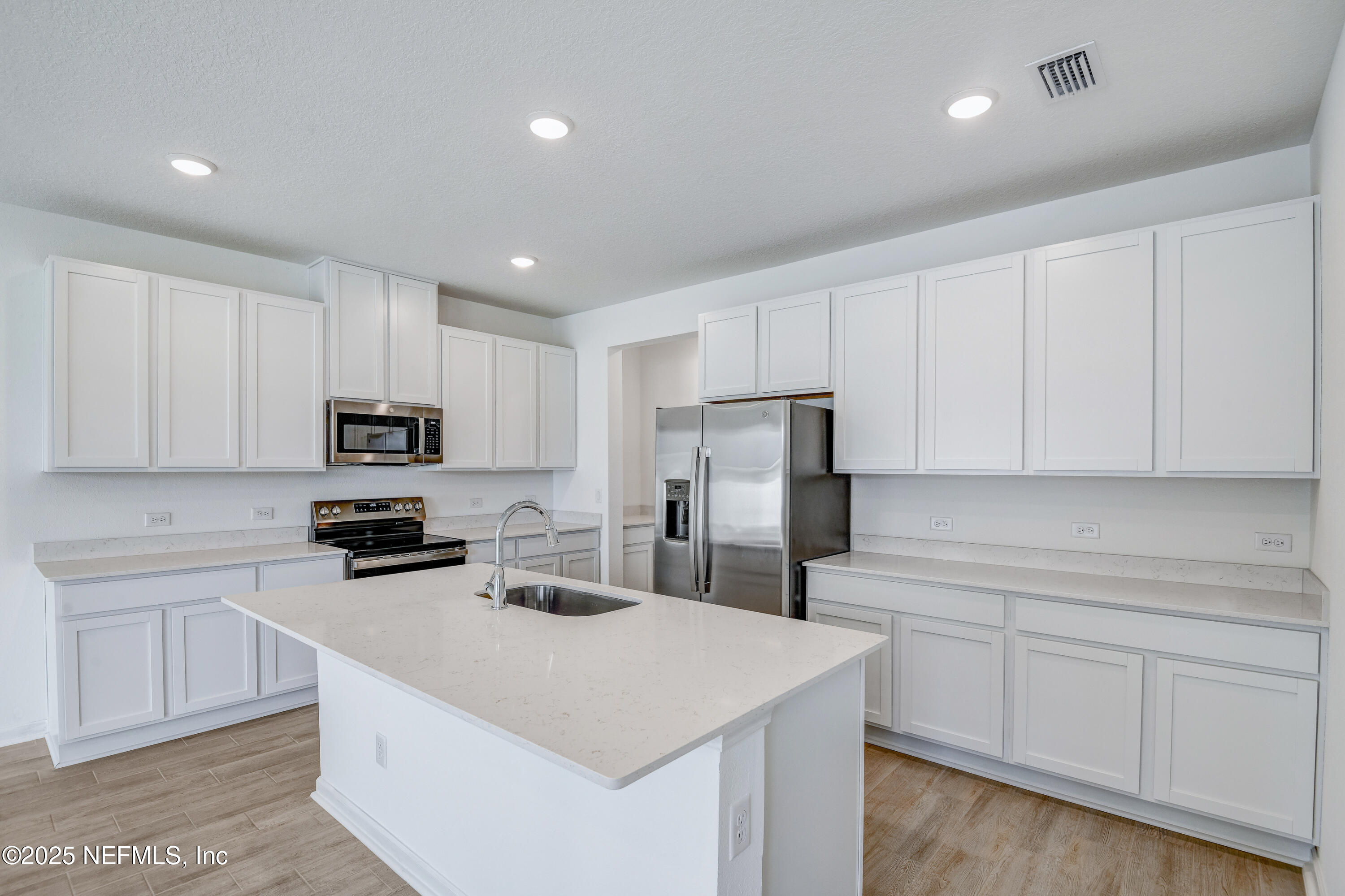 6009 ORACLE Court
