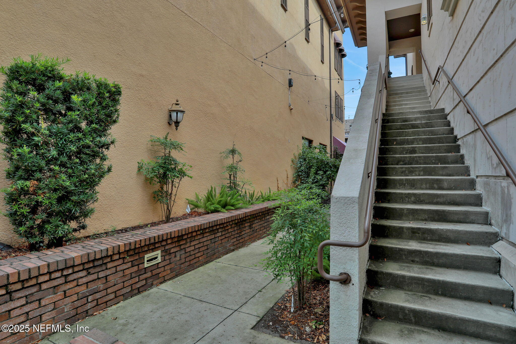 9823 TAPESTRY PARK Circle 102