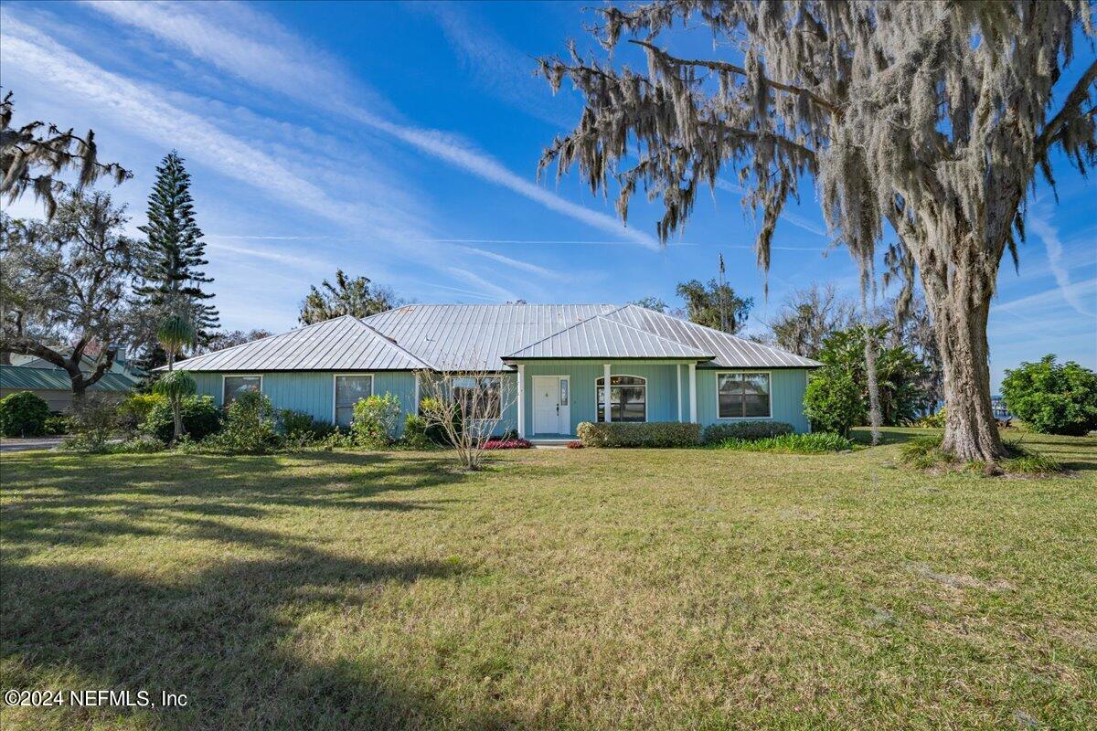 East Palatka, FL home for sale located at 129 Mays Cove Road, East Palatka, FL 32131