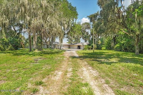 A home in East Palatka