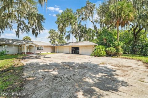 A home in East Palatka