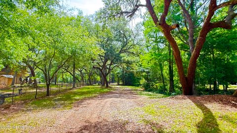 Photo of 2905 CREEK Street, Middleburg, FL 32068 (MLS # 2143927)