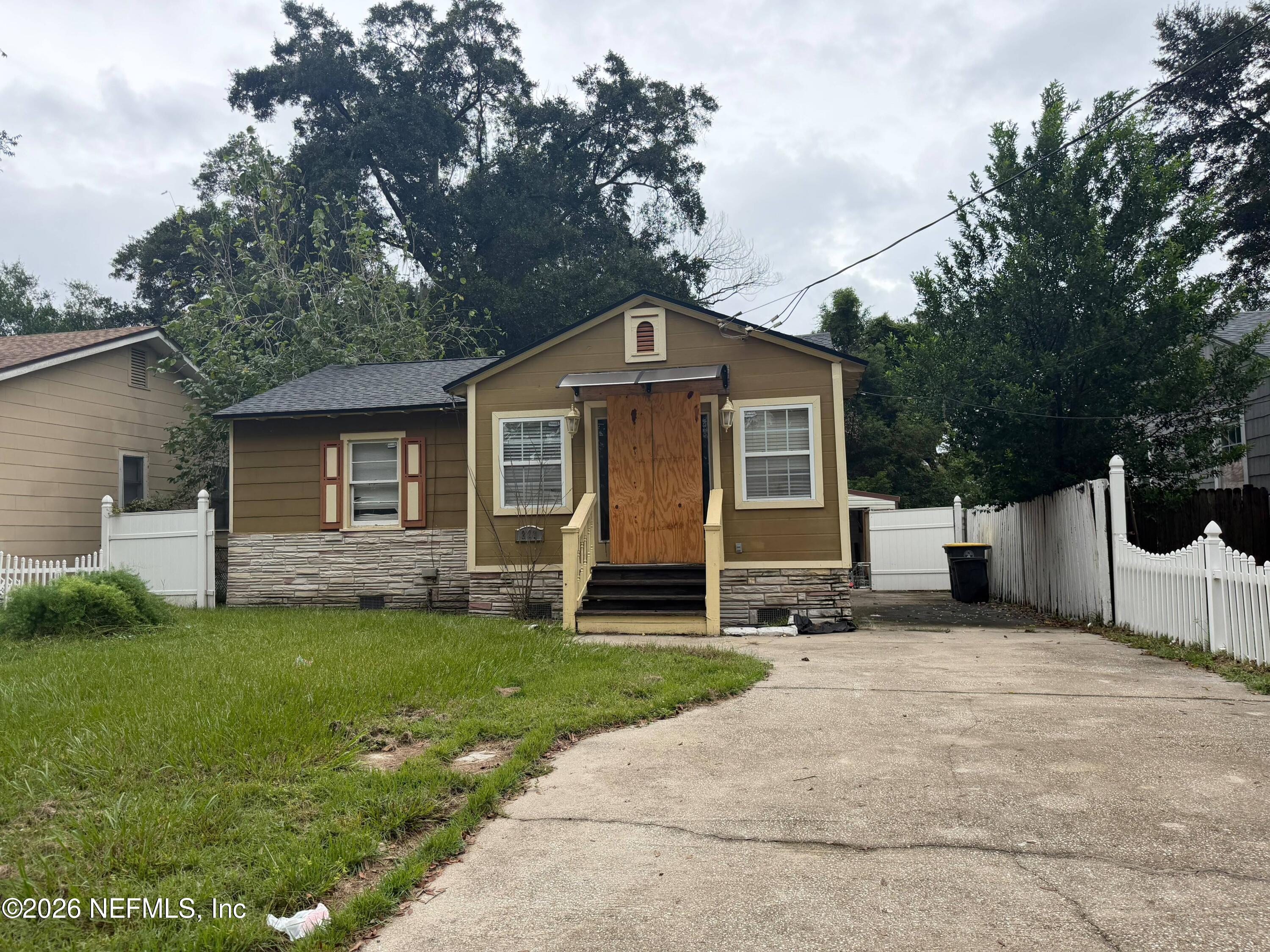 277 E 46TH Street