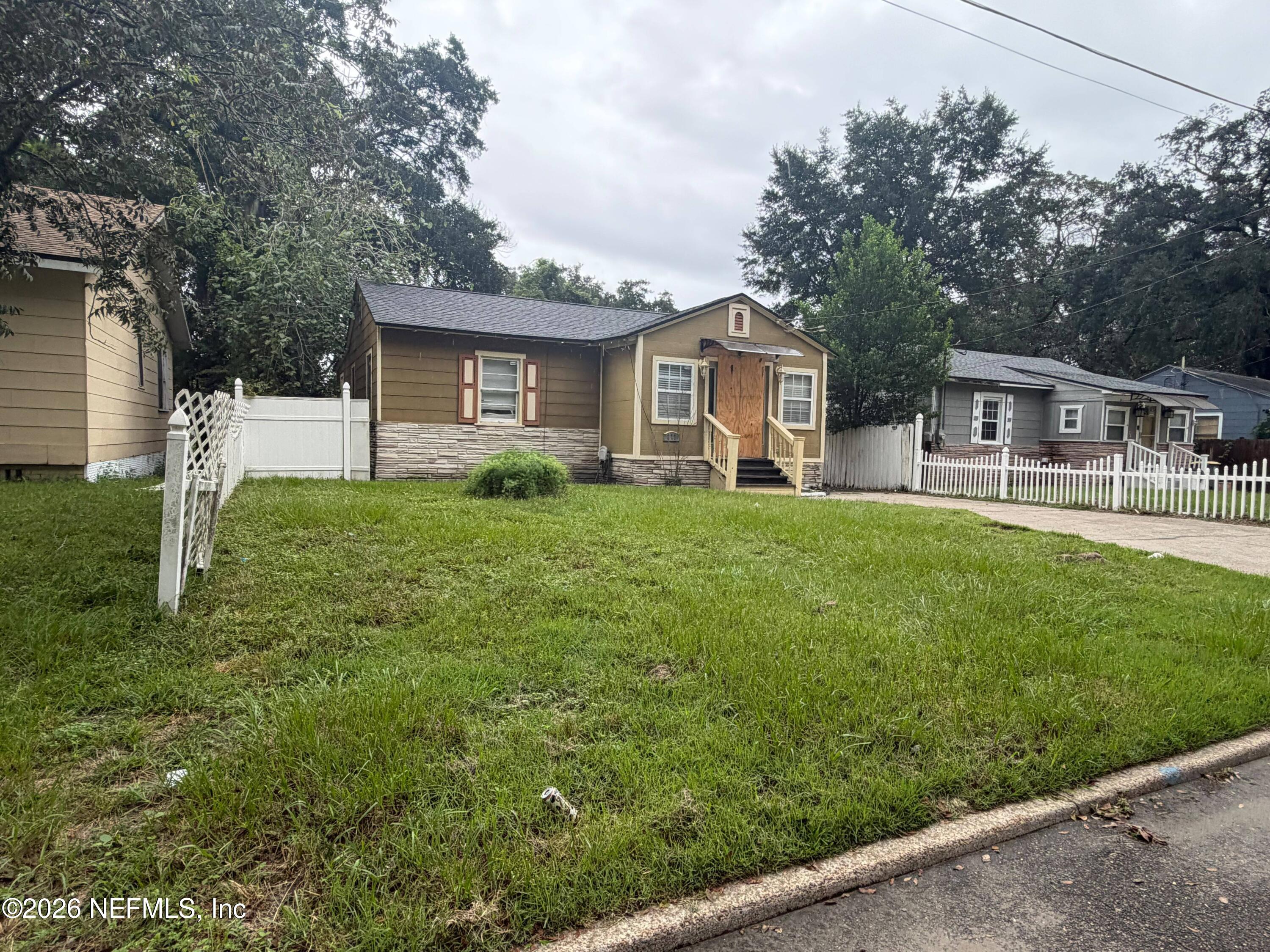277 E 46TH Street