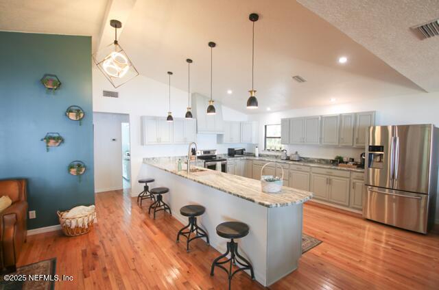 318 RIVIERA Drive