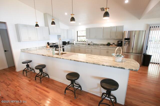 318 RIVIERA Drive