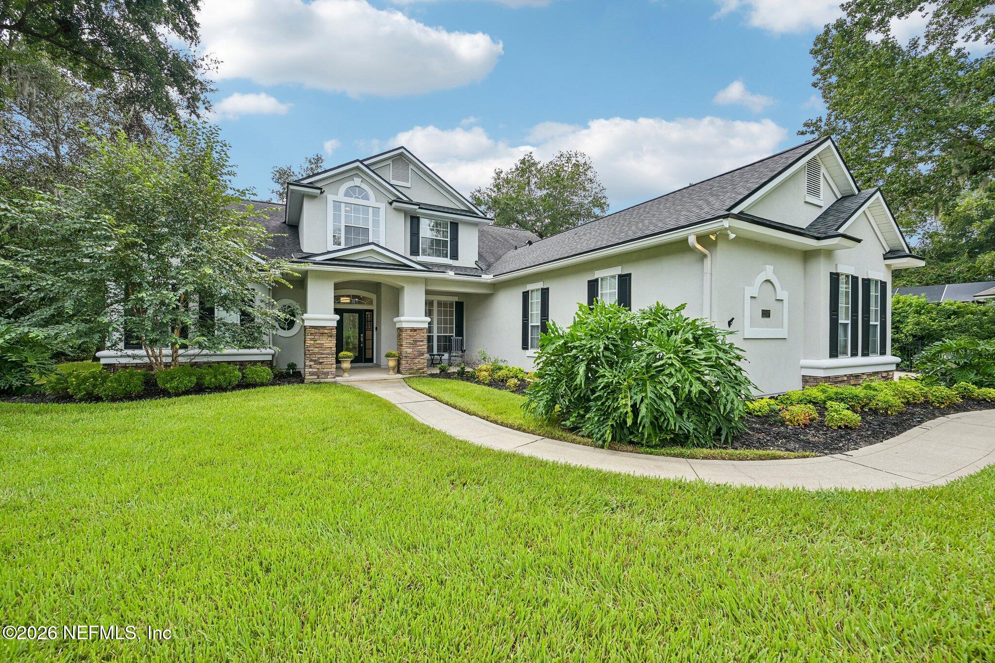 2567 FERNTREE Lane