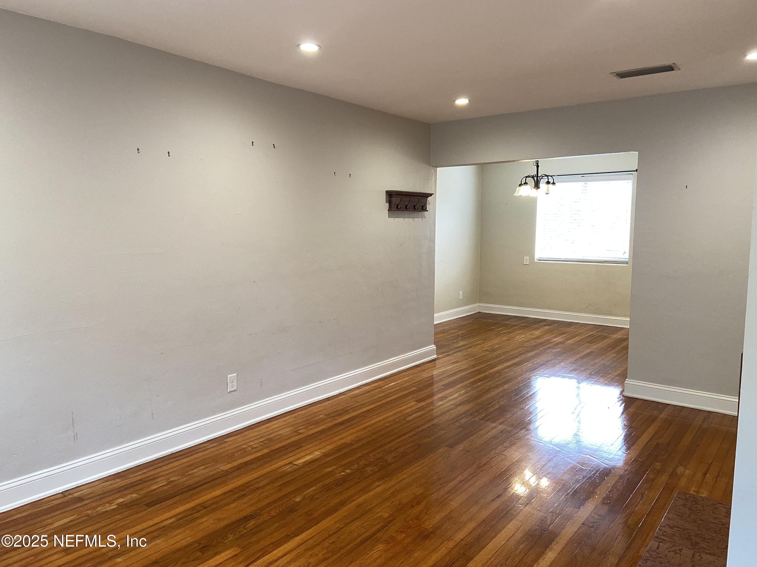 2159 RIVERSIDE Avenue 7