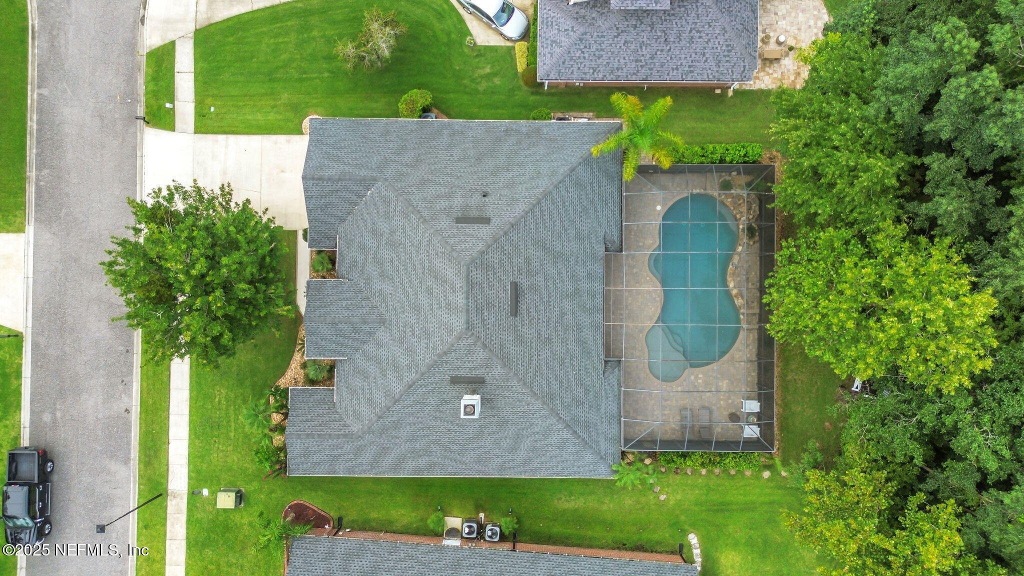 2411 GOLDEN BELL Lane