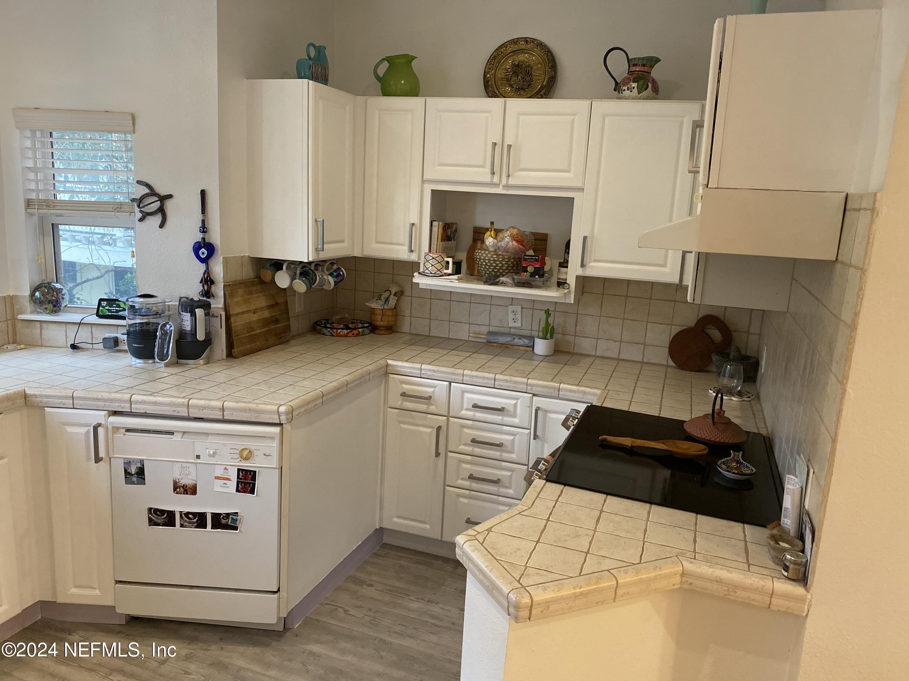 Jacksonville Beach, Florida 32250, United States, 3 Bedrooms Bedrooms, ,4 BathroomsBathrooms,Residential,Active,53254