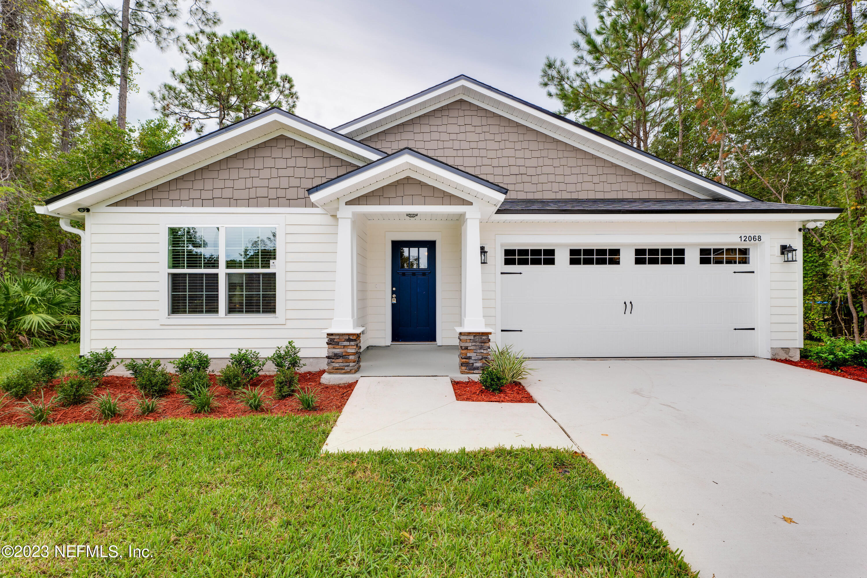 Jacksonville, FL home for sale located at 805 TURTLE CREEK Drive S, Jacksonville, FL 32218