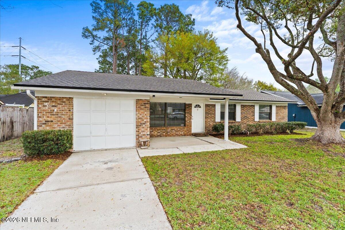 3815 MANDARIN WOODS Drive S